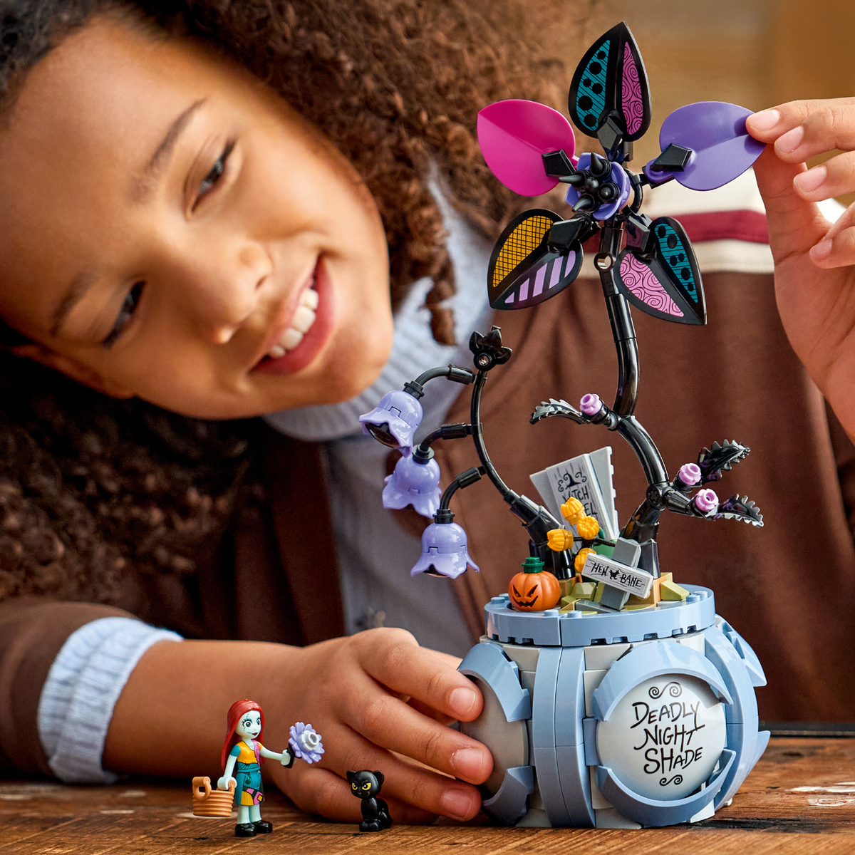LEGO? | Disney Sally's Flowerpot