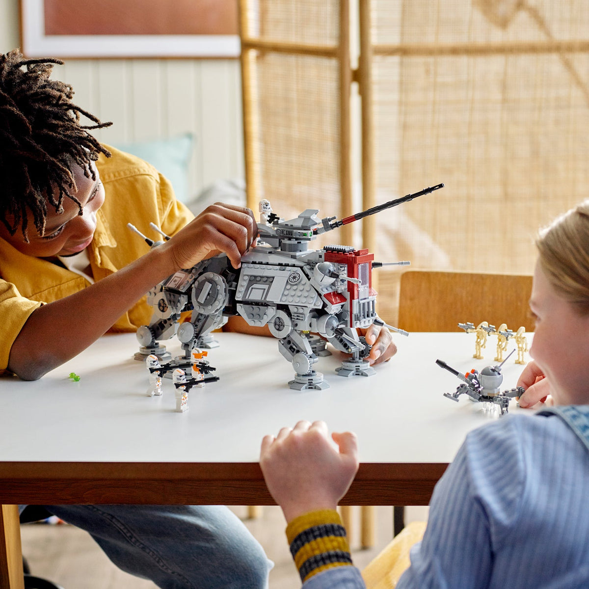 LEGO? Star Wars? AT-TE? Walker