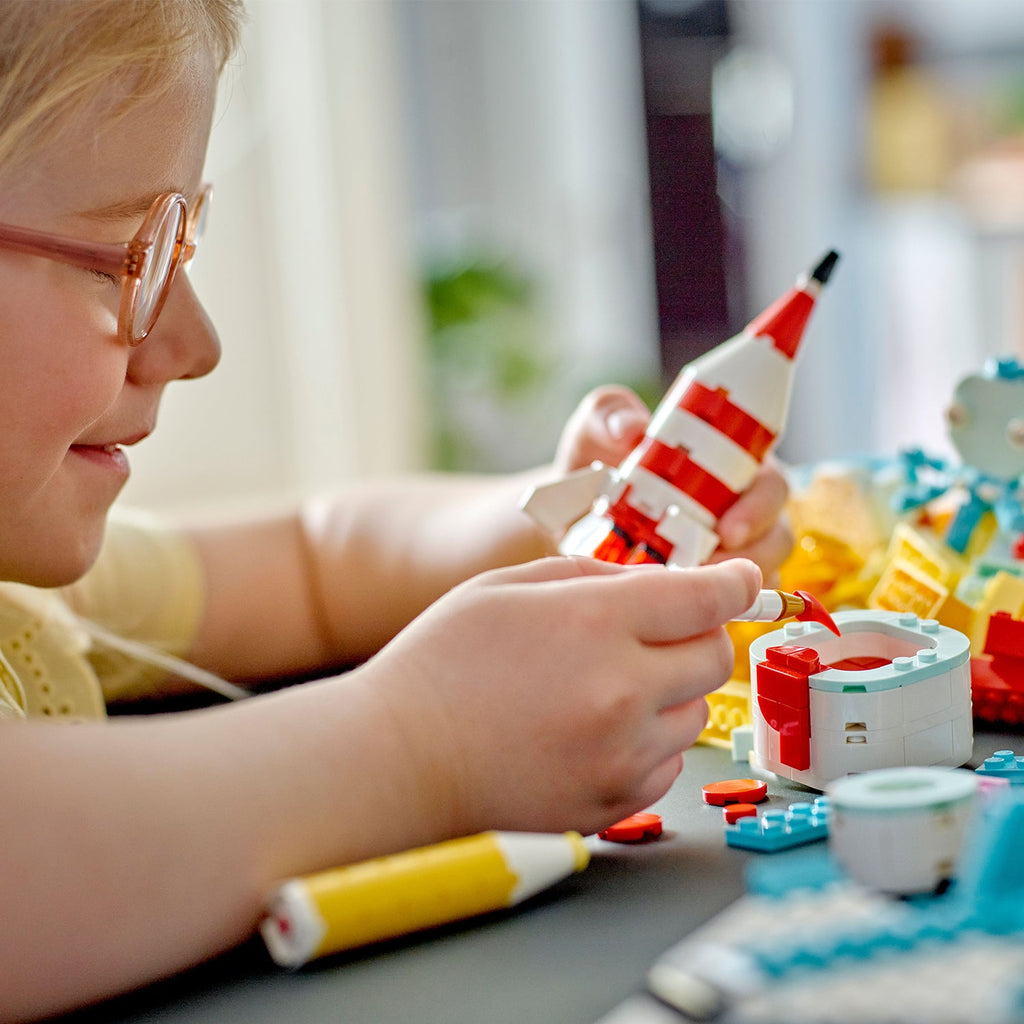 LEGO? Classic Creative Color Fun