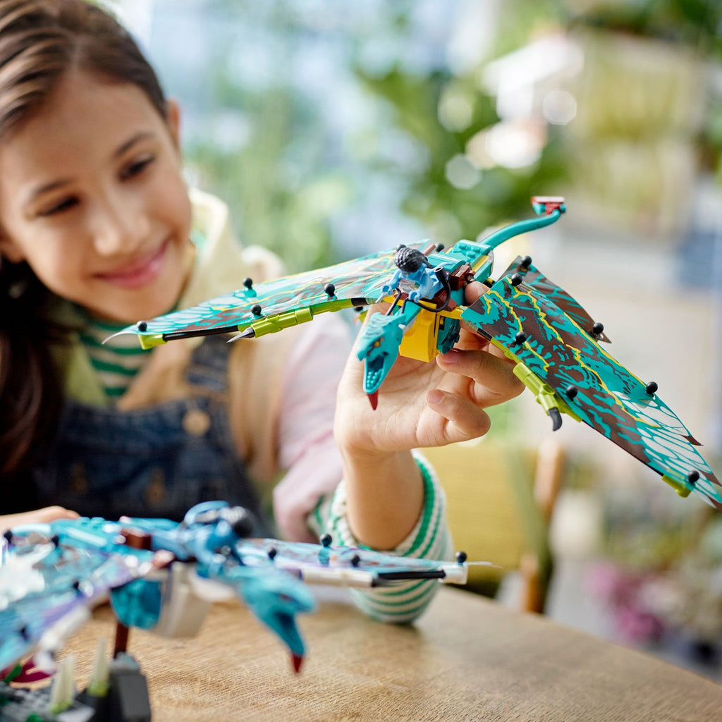 LEGO? Avatar? Jake & Neytiri's First Banshee Flight