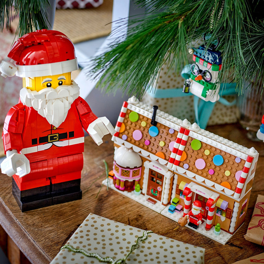 LEGO? Up-Scaled Santa Minifigure
