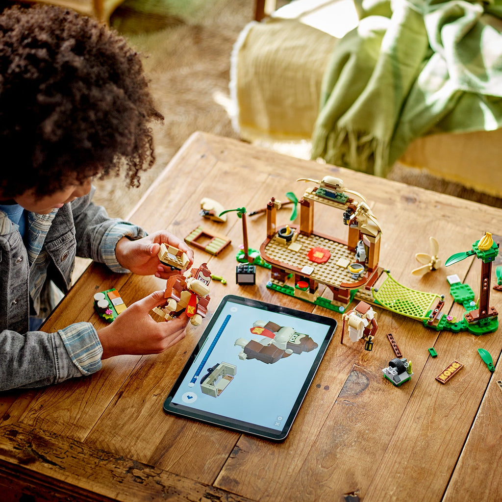 LEGO? Super Mario? Donkey Kong's Tree House Expansion Set