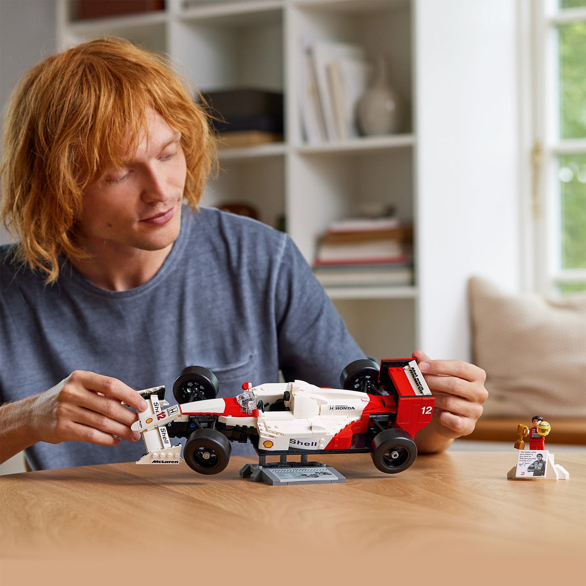 LEGO? Icons McLaren MP4/4 & Ayrton Senna