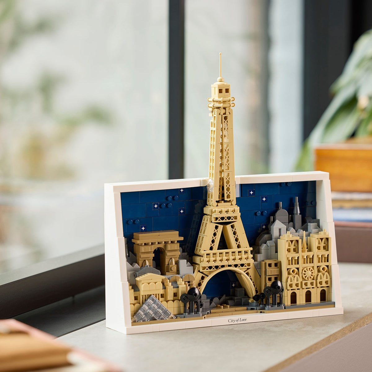LEGO? Architecture Paris ¨C City of Love