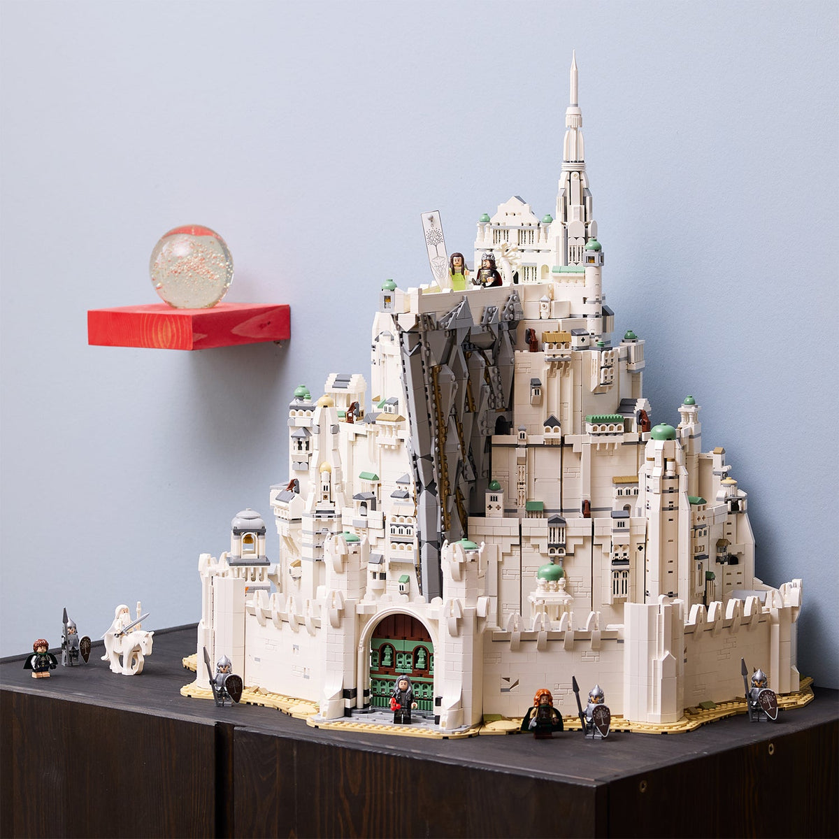 LEGO? Icons The Lord of the Rings: Minas Tirith?