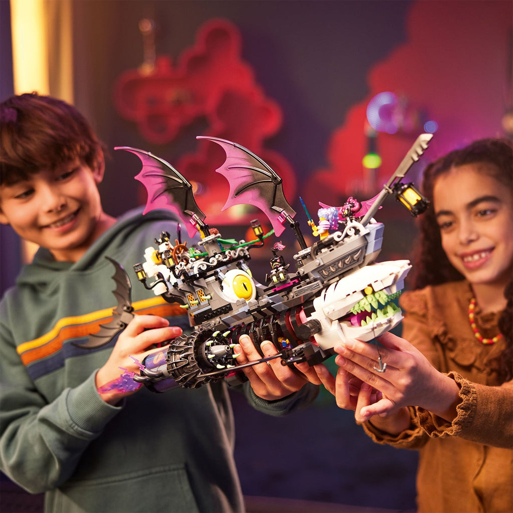LEGO? DREAMZzz? Nightmare?Shark?Ship