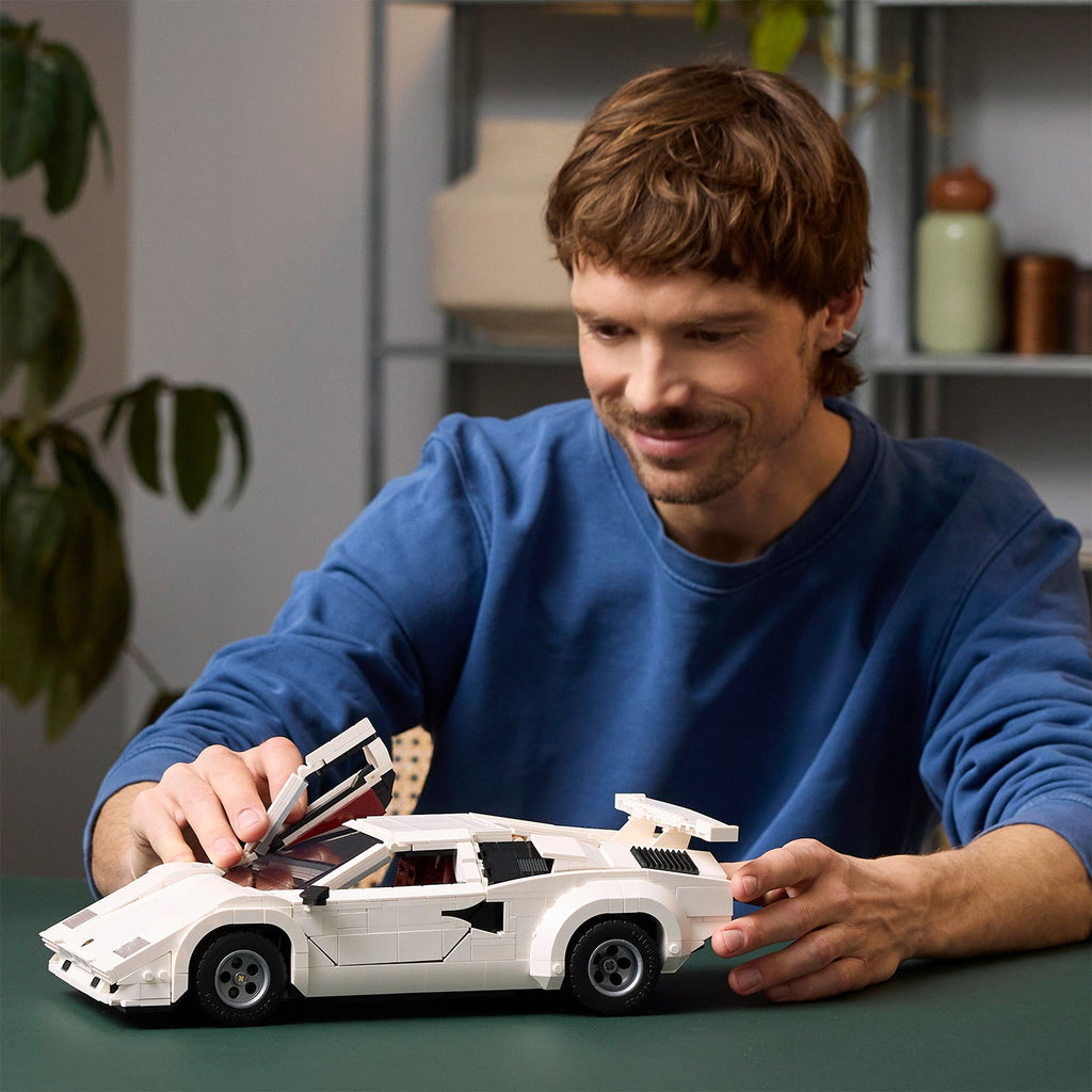 LEGO? Icons Lamborghini Countach 5000 Quattrovalvole