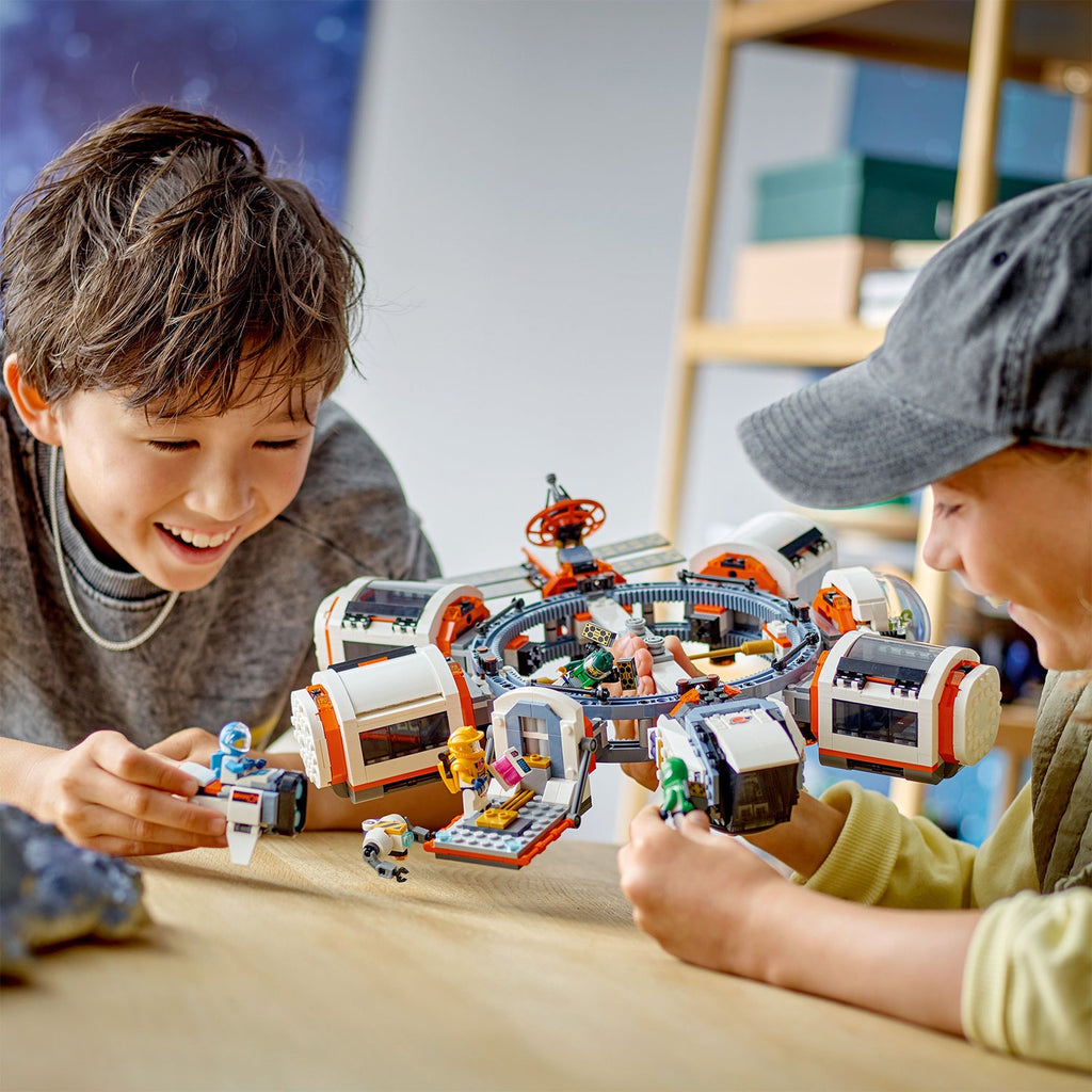 LEGO? City Modular Space Station