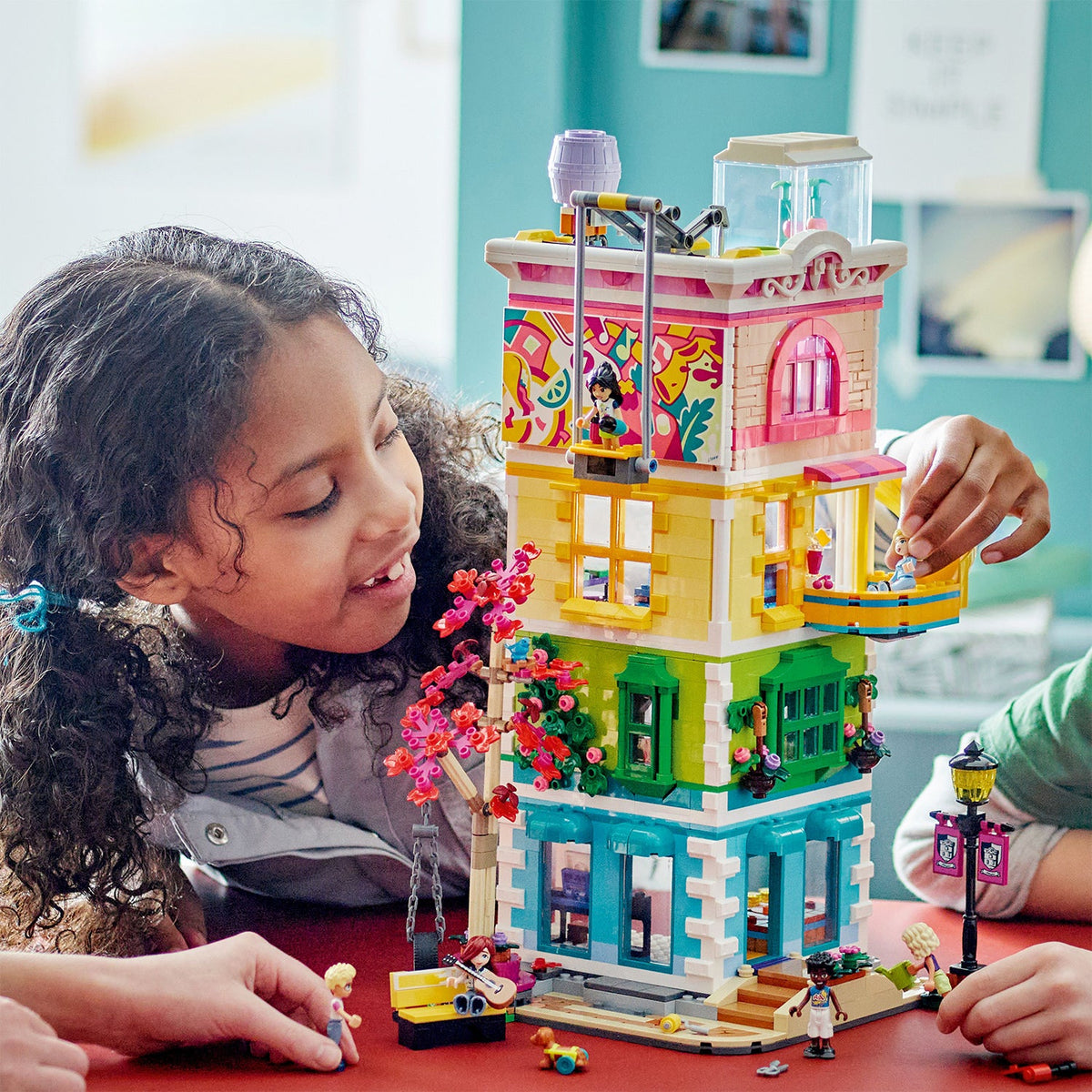 LEGO? Friends? Heartlake City Community Center