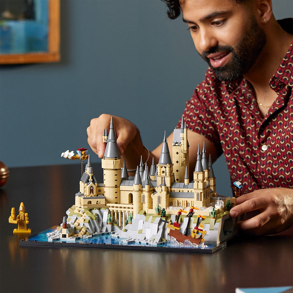 LEGO? Harry Potter? Hogwarts? Castle & Grounds