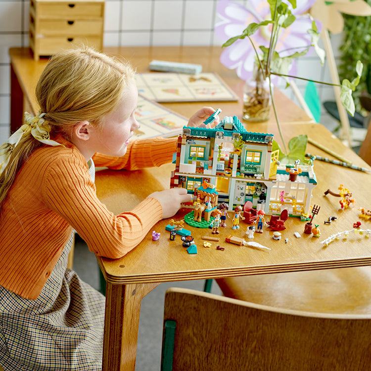 LEGO? Friends? Autumn's House