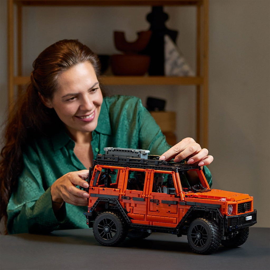 LEGO? Technic Mercedes-Benz G 500 PROFESSIONAL Line