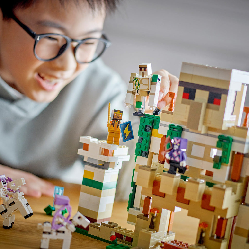 LEGO? Minecraft? The Iron Golem Fortress