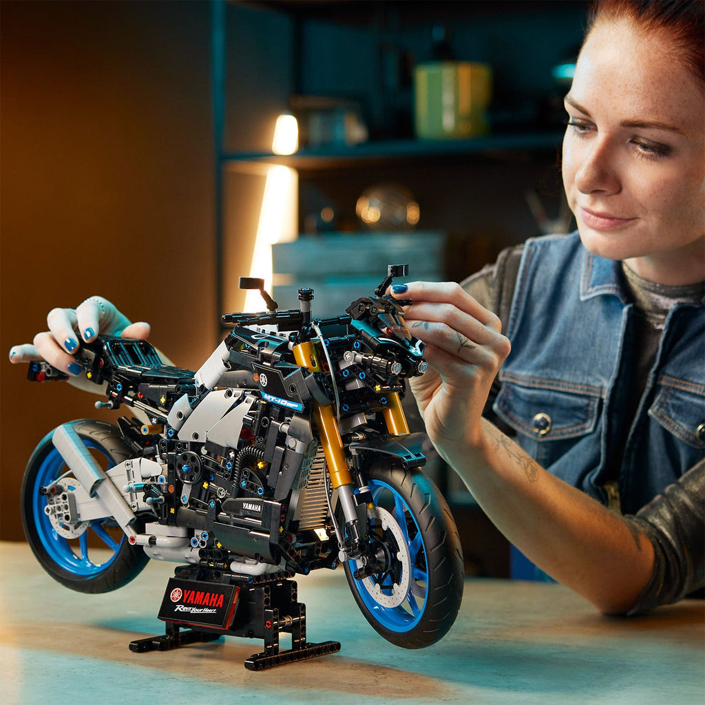 LEGO? Technic Yamaha MT-10 SP