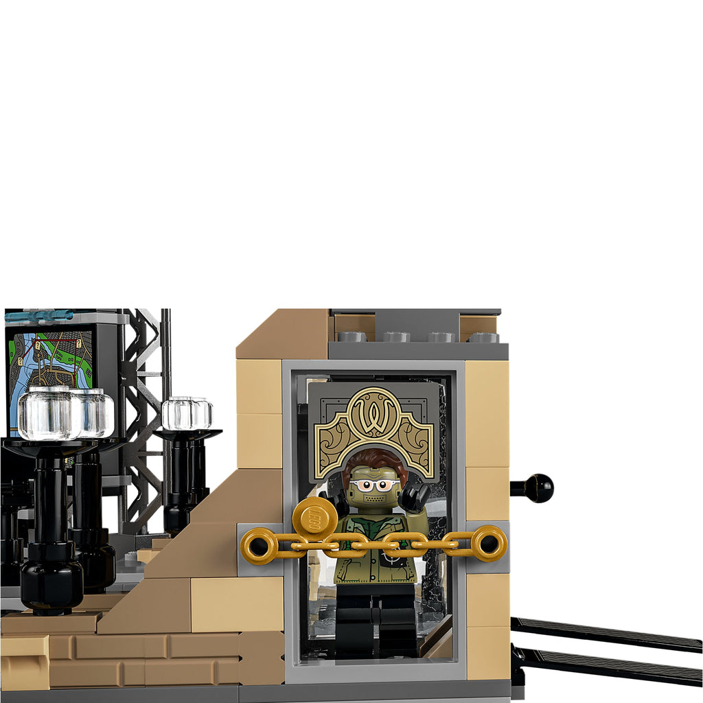 LEGO? DC Batman? Batcave?: The Riddler? Face-off