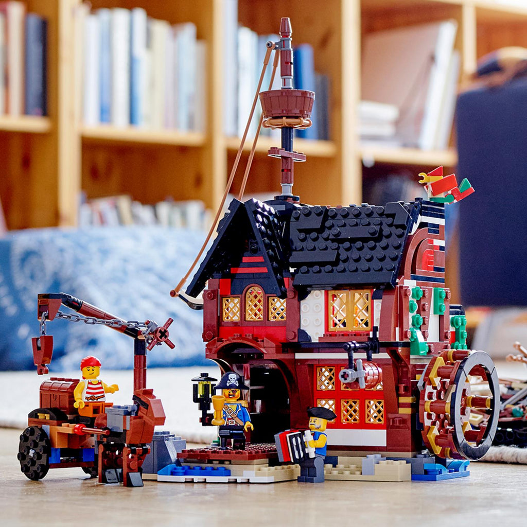 LEGO? Creator 3-in-1 Pirate Ship