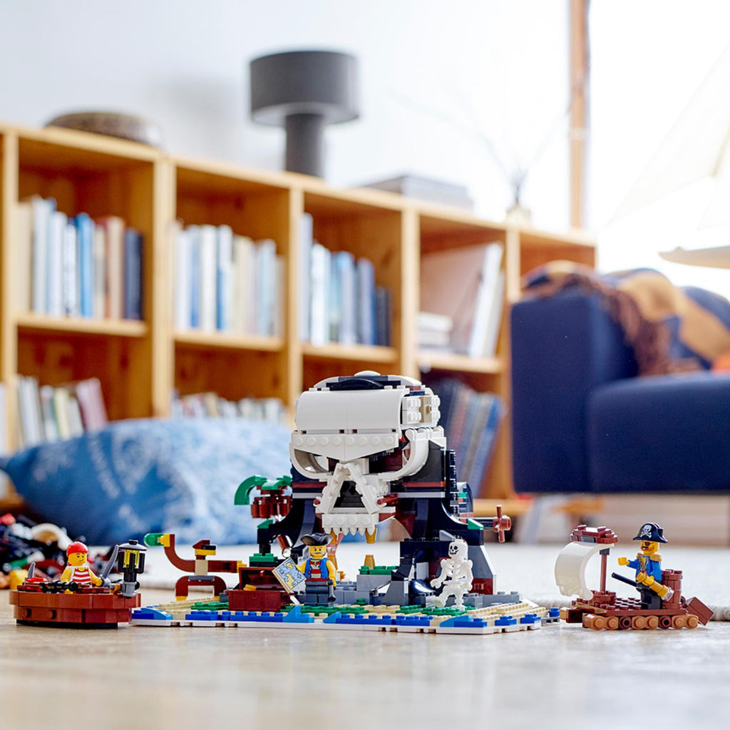 LEGO? Creator 3-in-1 Pirate Ship