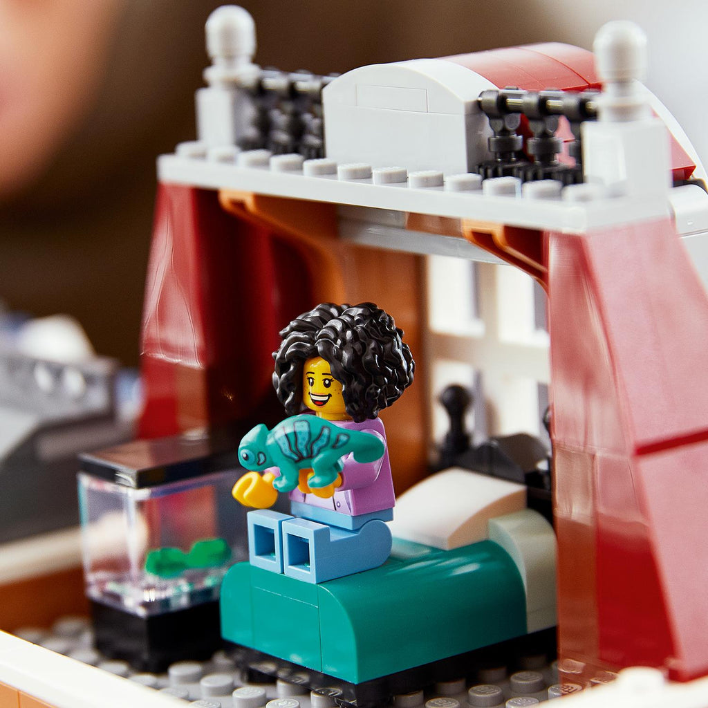 LEGO? Bookshop