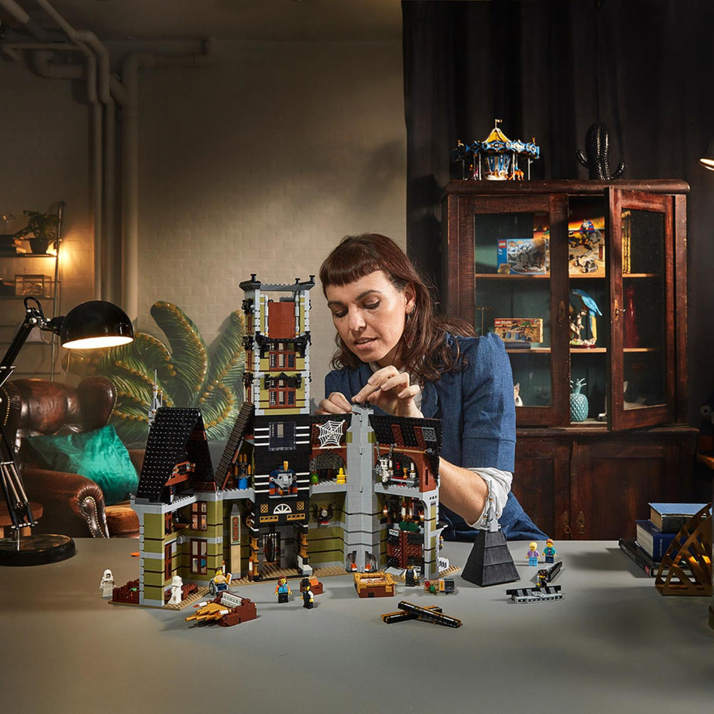 LEGO? Haunted House