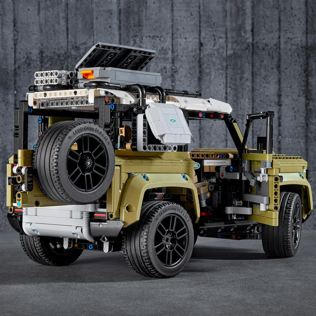 LEGO? Technic Land Rover Defender