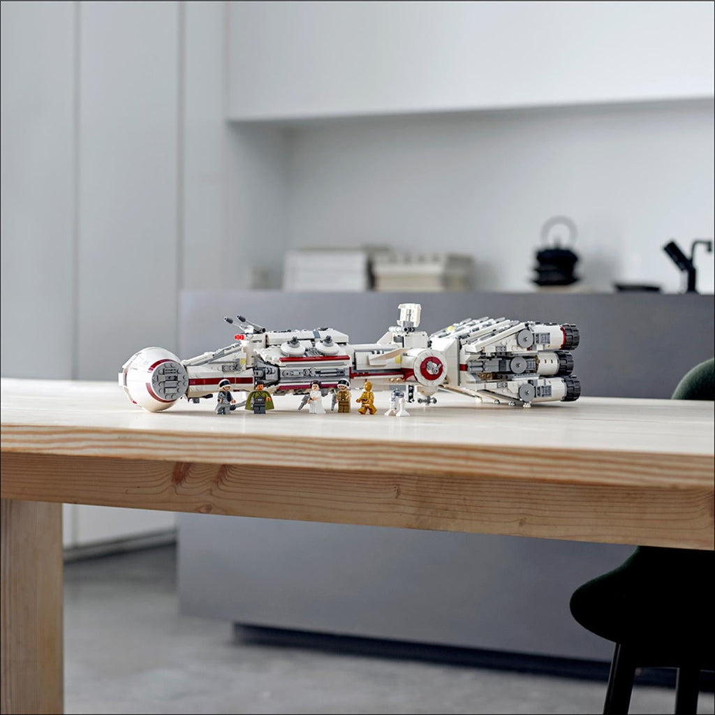 LEGO? Star Wars? Tantive IV?