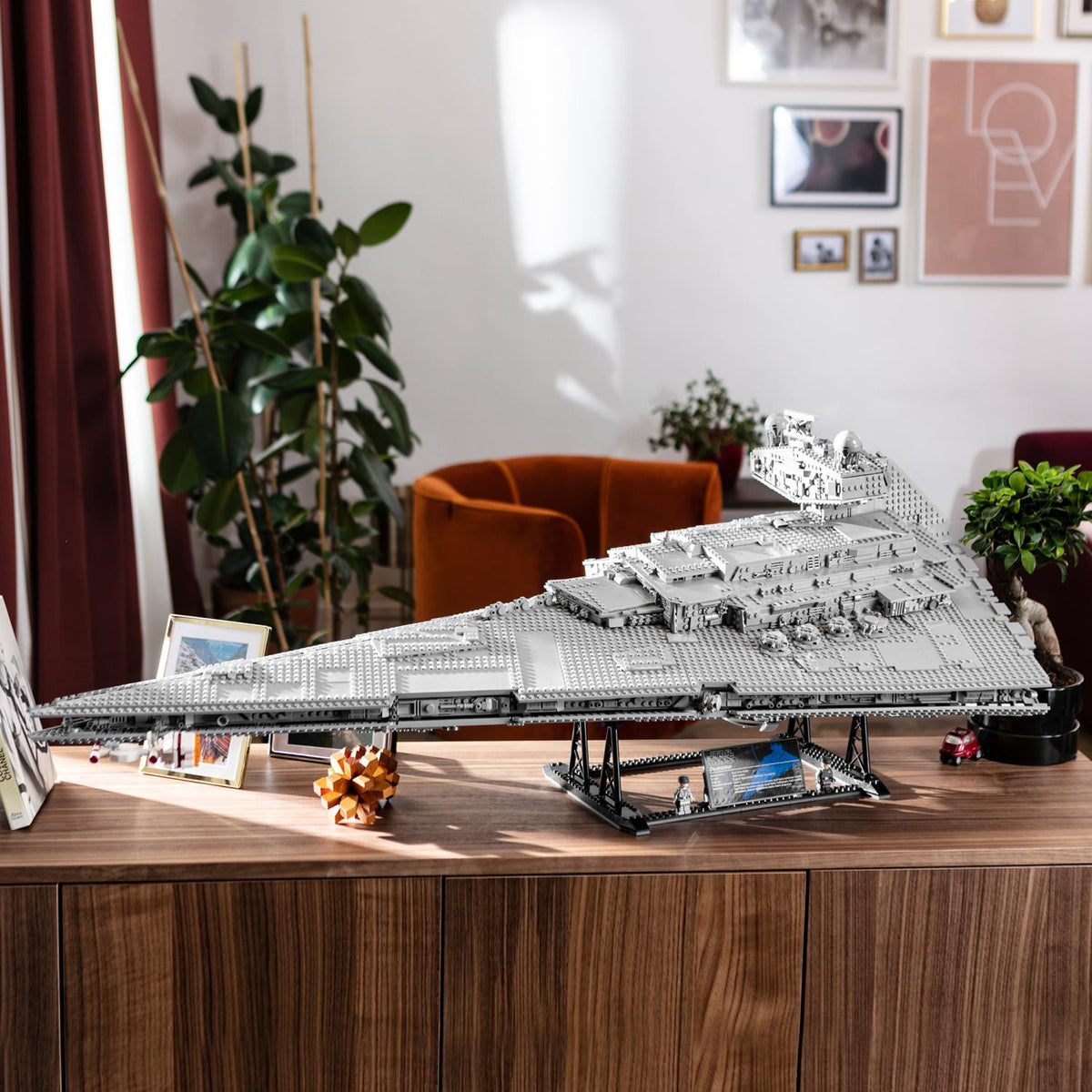 LEGO? Star Wars? Imperial Star Destroyer?