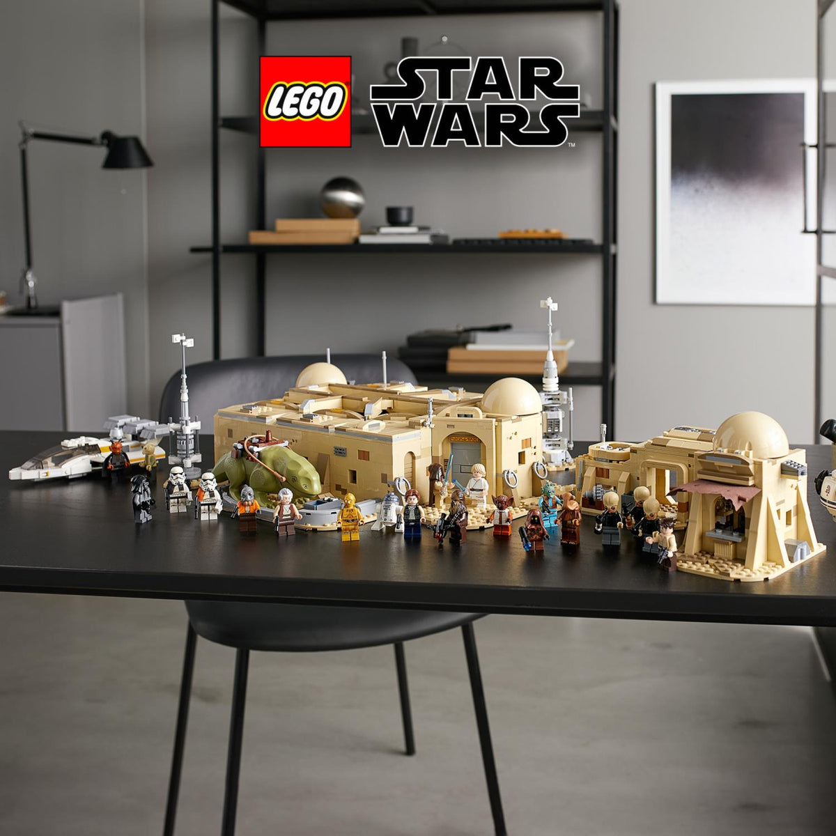 LEGO? Star Wars? Mos Eisley Cantina?