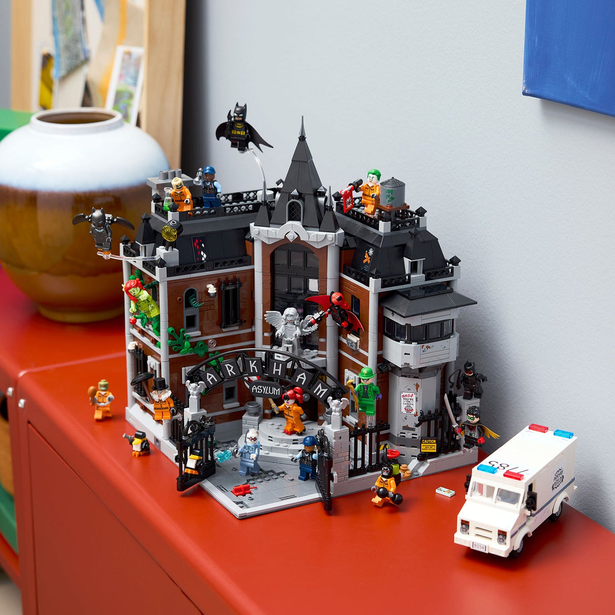 LEGO? DC Batman? Arkham Asylum?