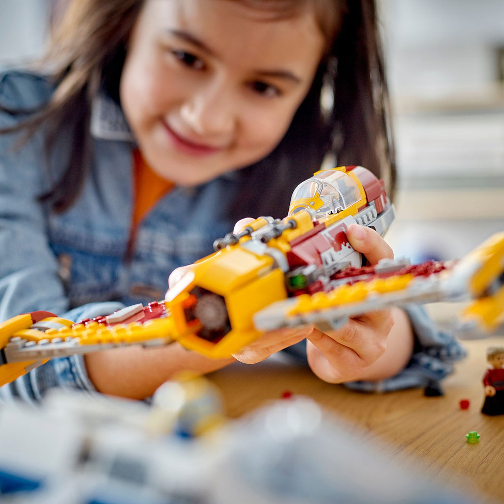 LEGO? Star Wars? New Republic E-Wing? vs. Shin Hati's Starfighter?