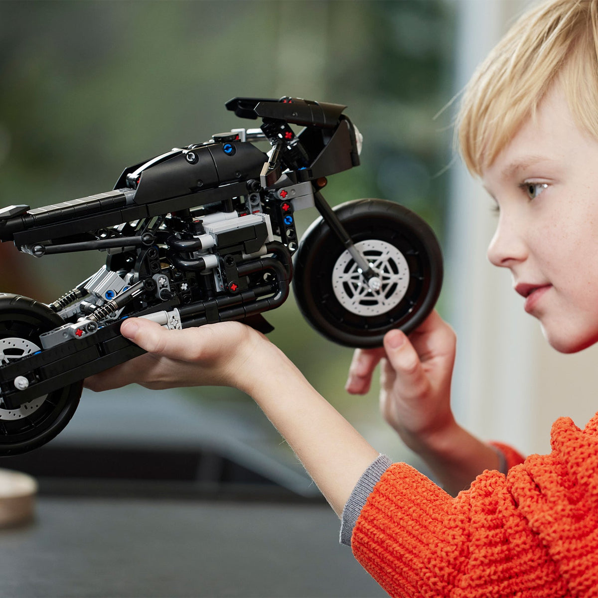 LEGO? Technic The Batman - Batcycle?