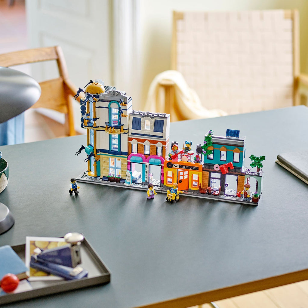 LEGO? Creator 3-in-1 Main Street