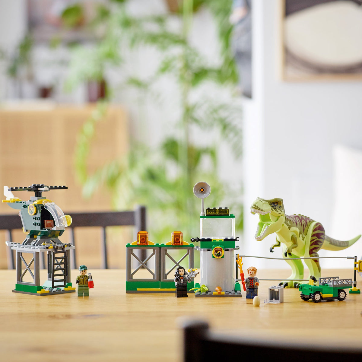 LEGO? Jurassic World T. rex Dinosaur Breakout