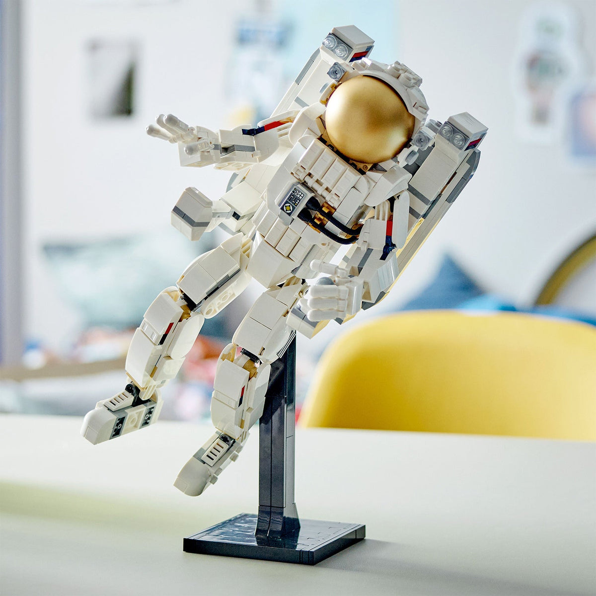 LEGO? Creator 3-in-1 Space?Astronaut