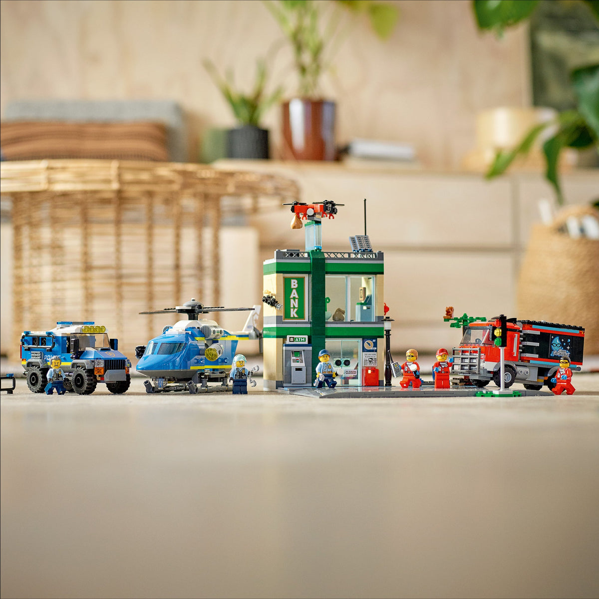 LEGO? City Police Chase at the Bank
