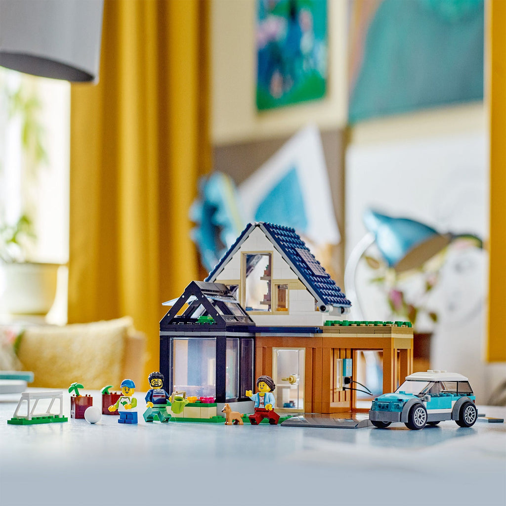 LEGO? City Family House and Electric Car