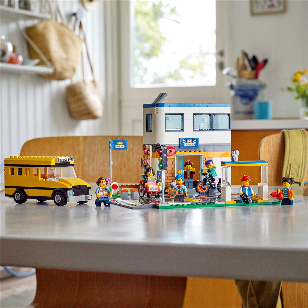 LEGO? City School Day