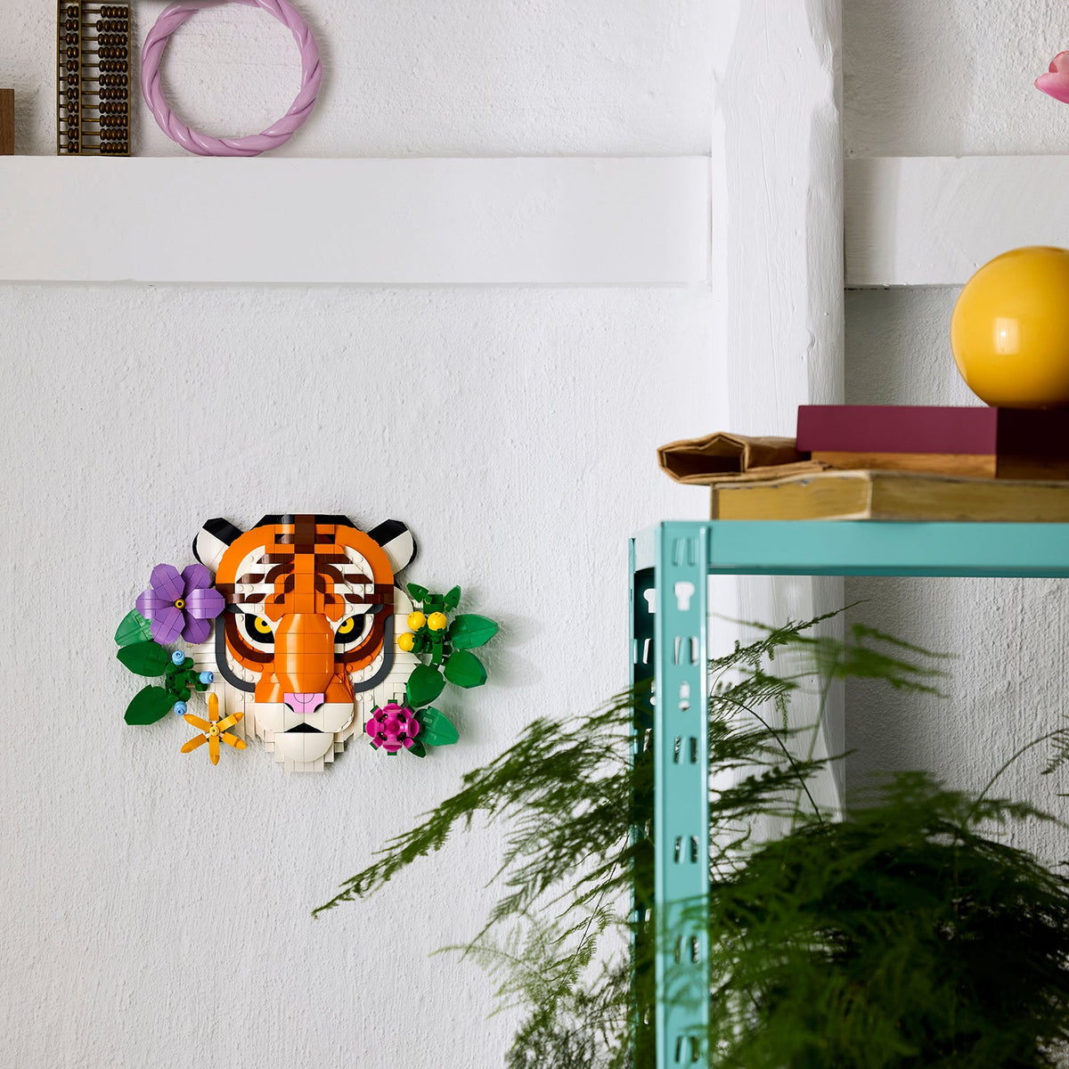 LEGO? Art: The Fauna Collection - Tiger