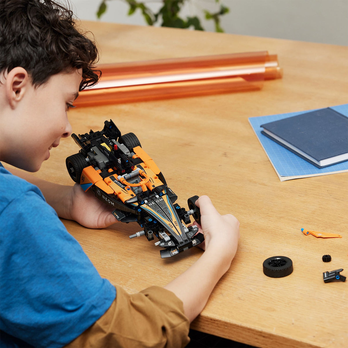 LEGO? Technic NEOM McLaren Formula E Race Car