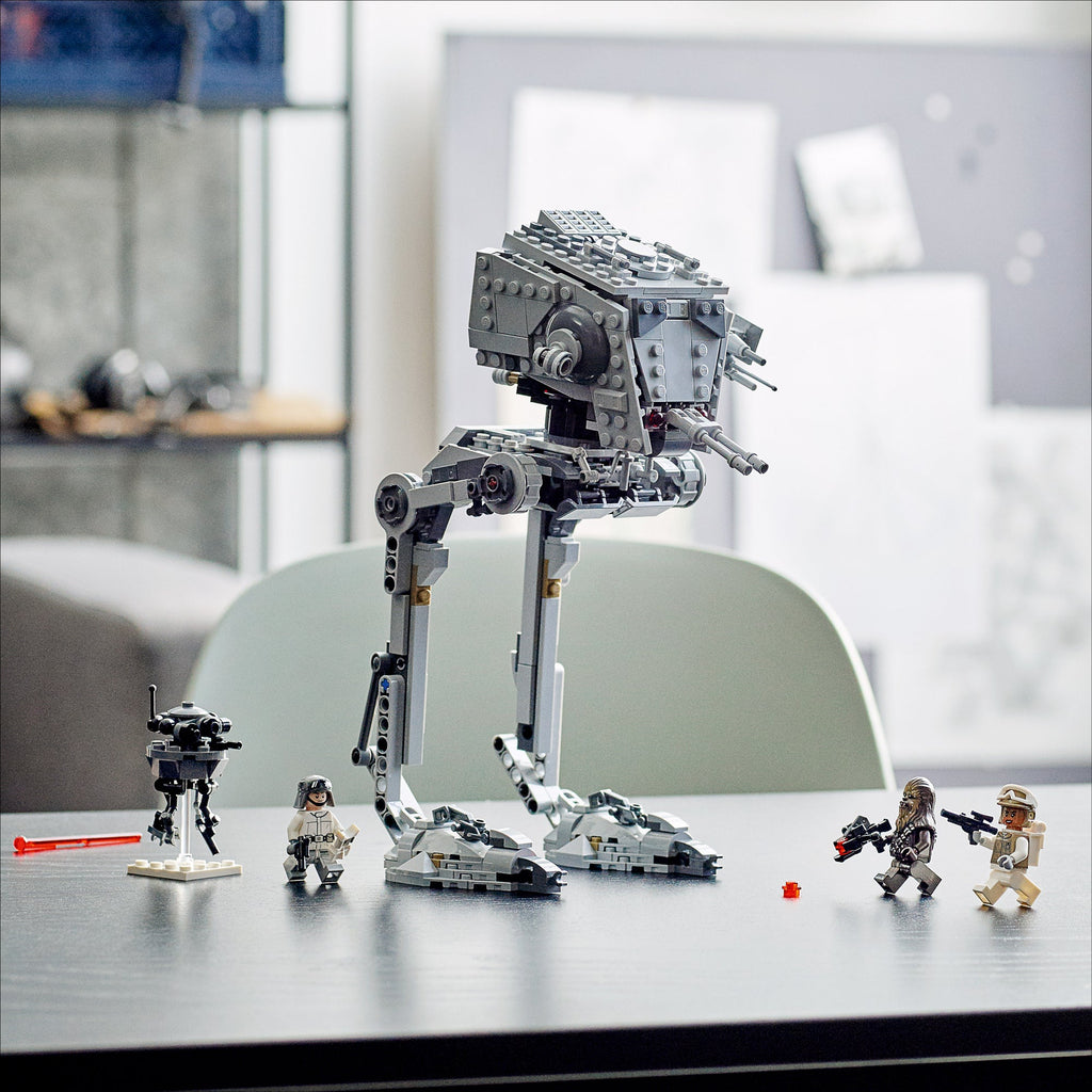 LEGO? Star Wars? Hoth? AT-ST?