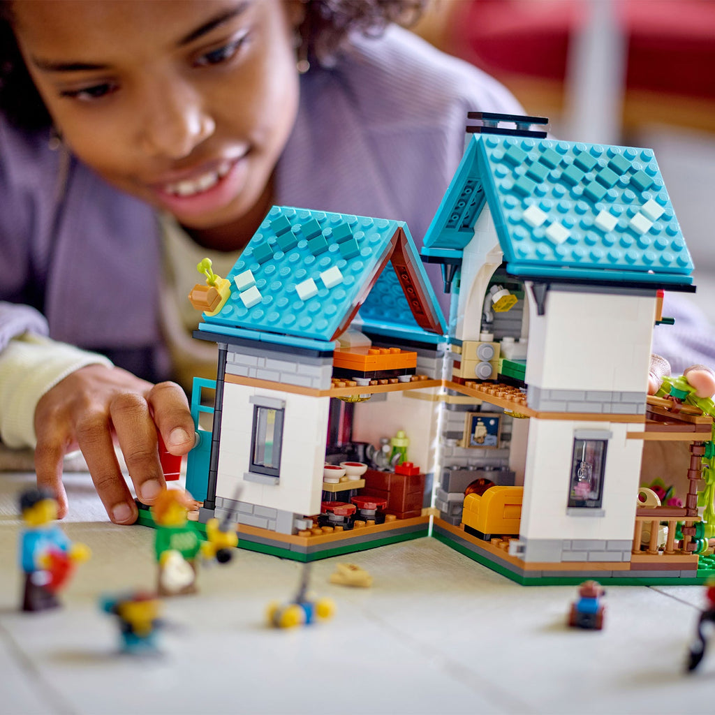 LEGO? Creator 3-in-1 Cozy House