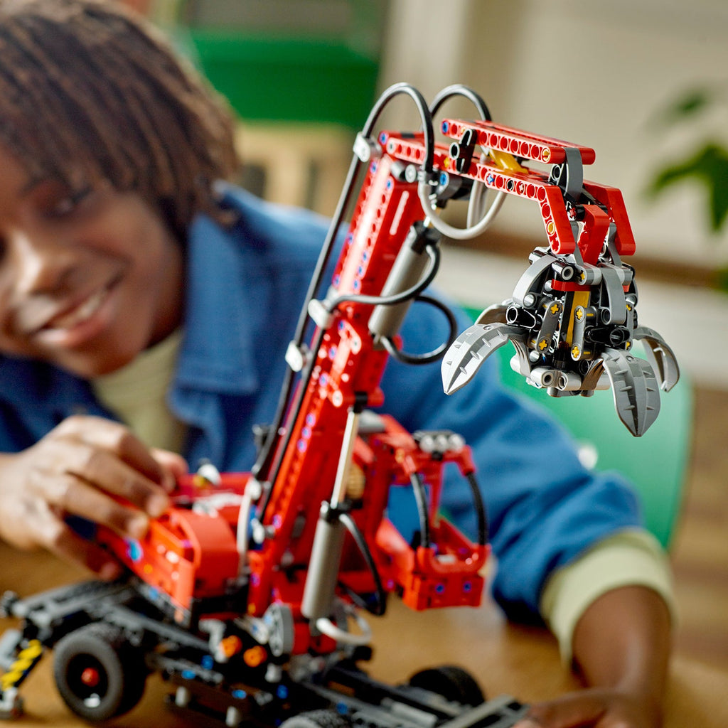 LEGO? Technic Material Handler