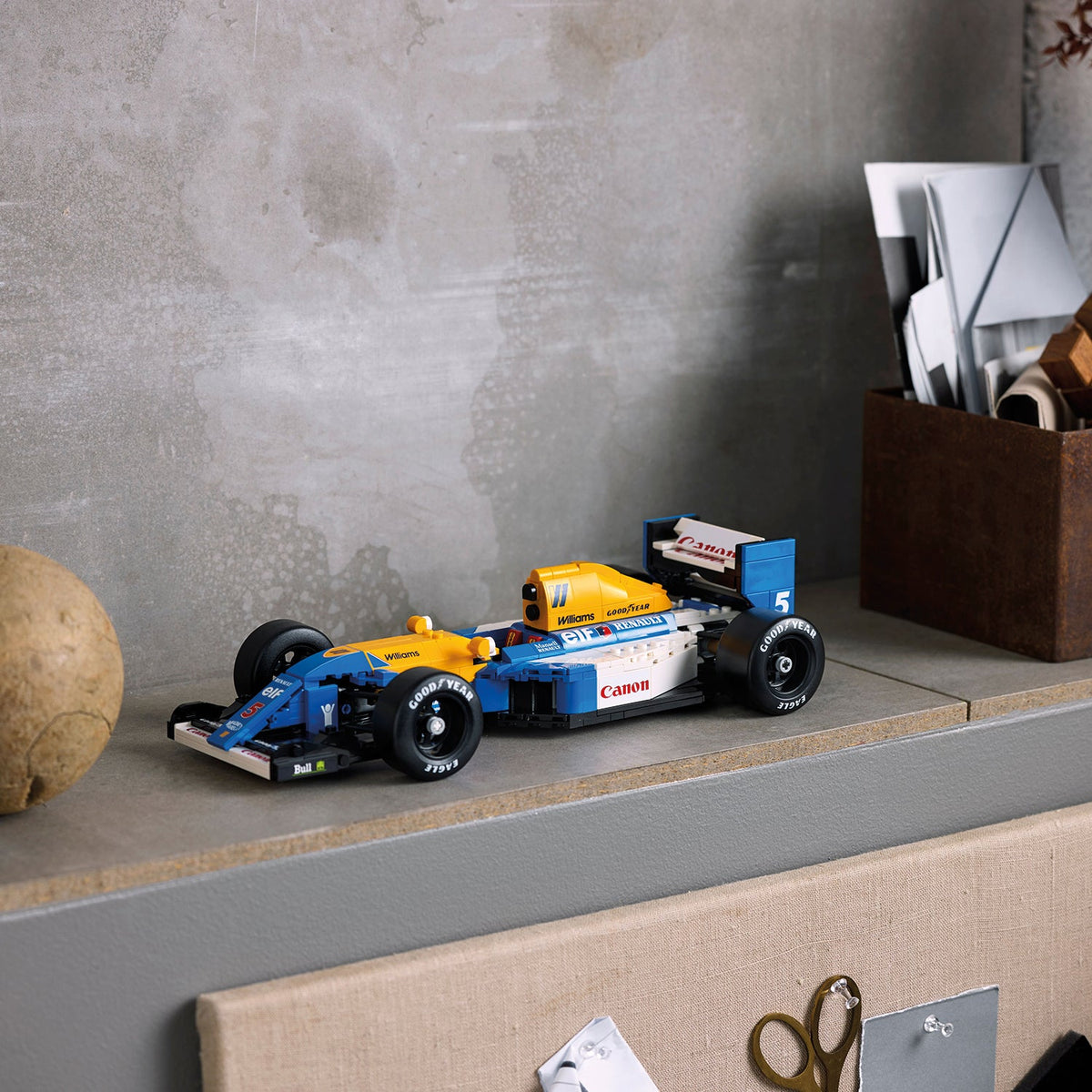 LEGO? Icons Williams Racing FW14B & Nigel Mansell