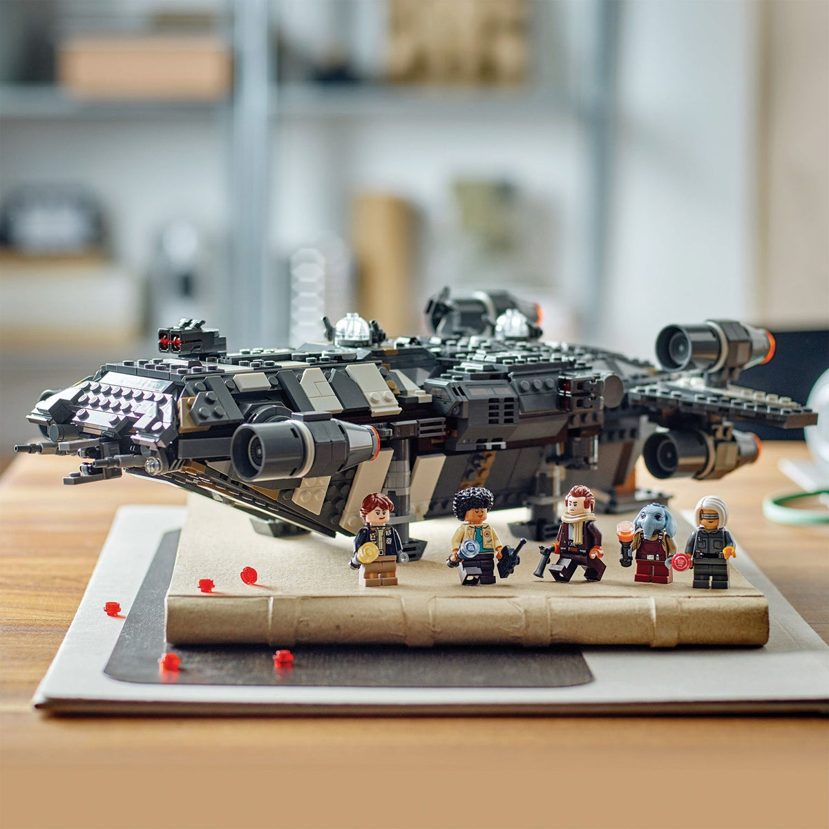 LEGO? Star Wars? The Onyx Cinder