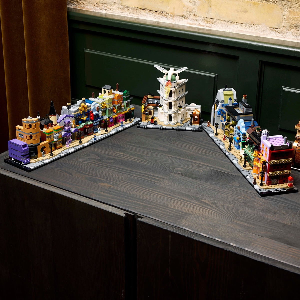 LEGO? Harry Potter? Diagon Alley? Wizarding Shops