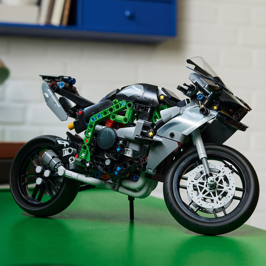 LEGO? Technic Kawasaki Ninja H2R Motorcycle