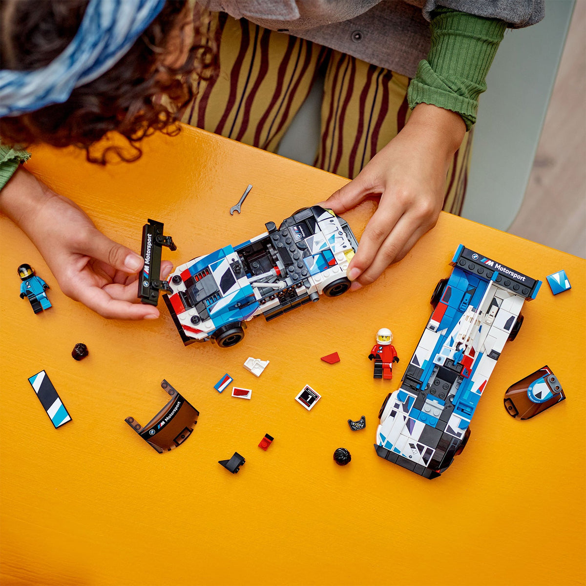 LEGO? Speed Champions BMW M4 GT3 & BMW M Hybrid V8 Race Cars