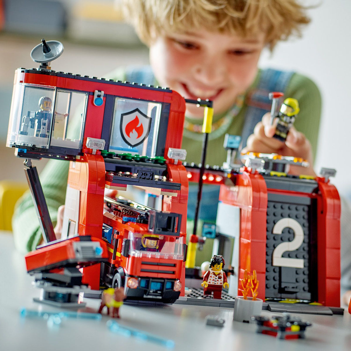 LEGO? City Fire Station with Fire Truck