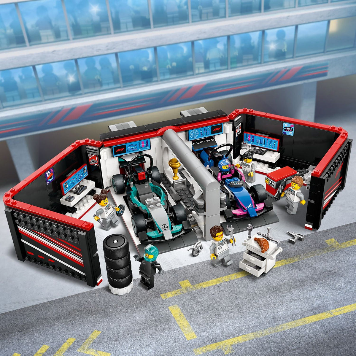 LEGO? City F1? Garage & Mercedes-AMG & Alpine Cars