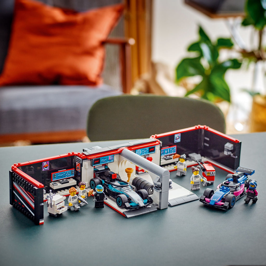 LEGO? City F1? Garage & Mercedes-AMG & Alpine Cars
