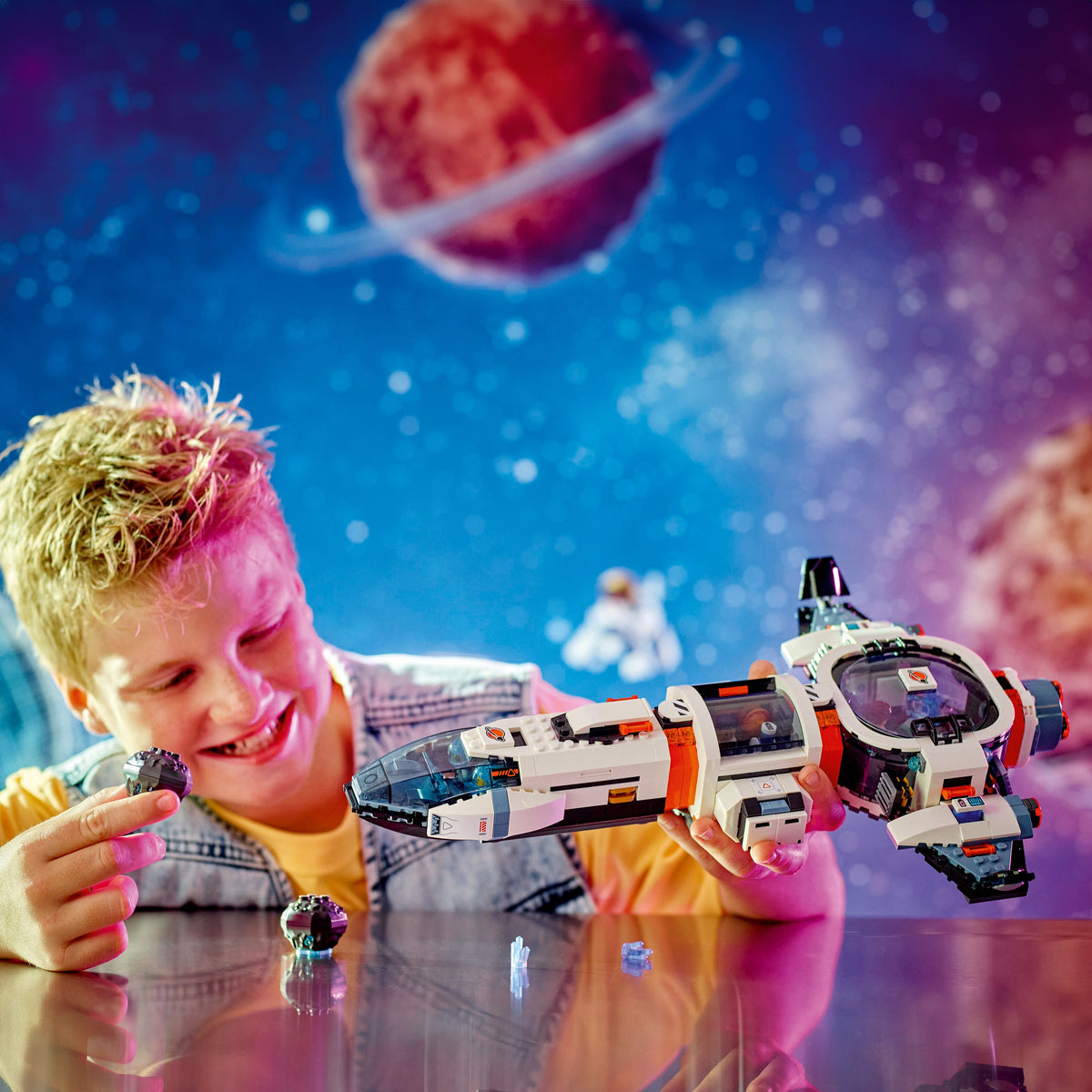 LEGO? City Modular Galactic Spaceship
